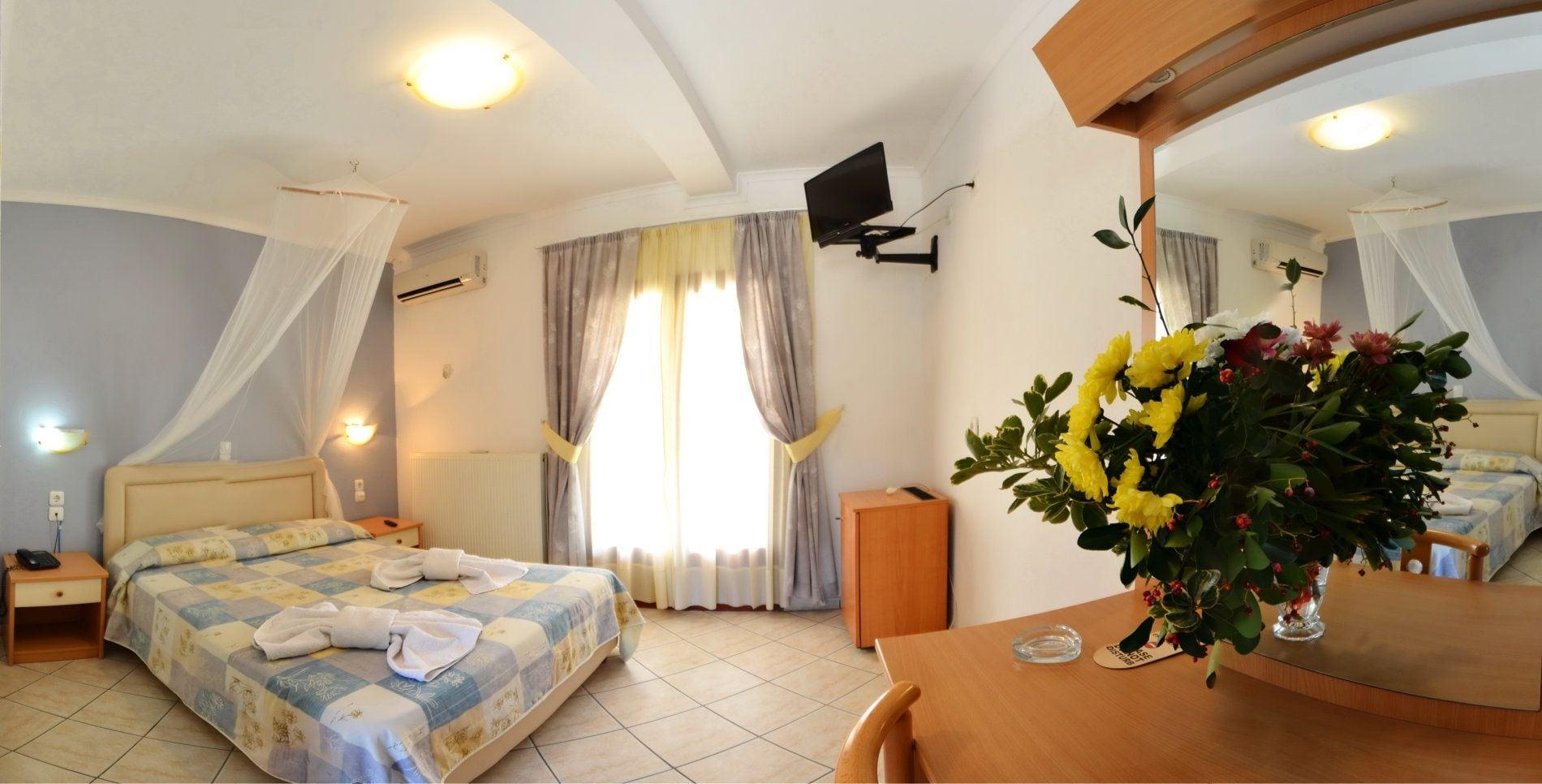 Casa Blue Hotel, Philian Hotels And Resorts Skiathos Town Bagian luar foto