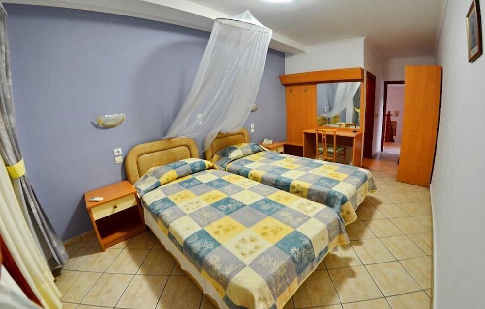 Casa Blue Hotel, Philian Hotels And Resorts Skiathos Town Bagian luar foto